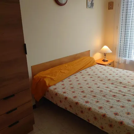 4hd47 2 Climatise- 4 Personnes